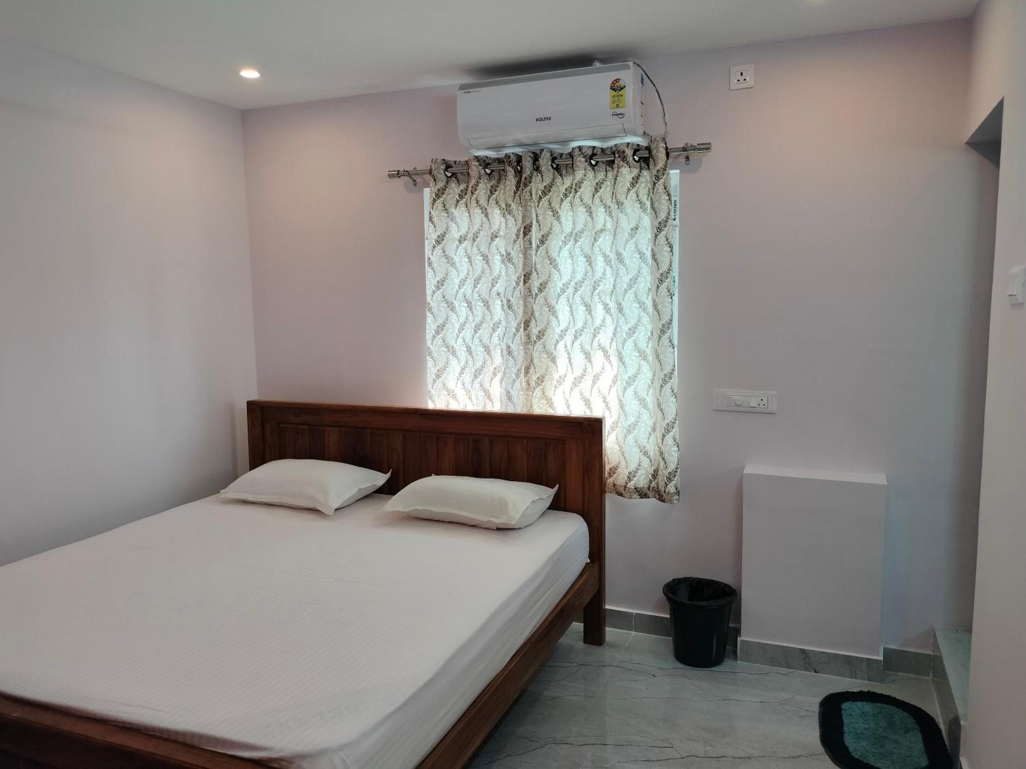 Hotel Teja Residency Alāndurai Exterior foto